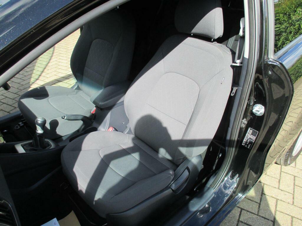 Kia RIO 1.1 Crdi Ecodynamics Se Hatchback Manua Red #24