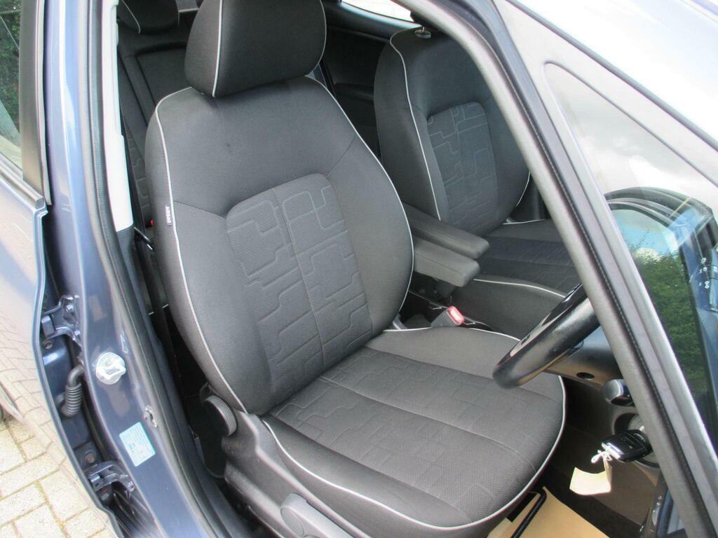 Kia Venga 1.6 3 Mpv #22