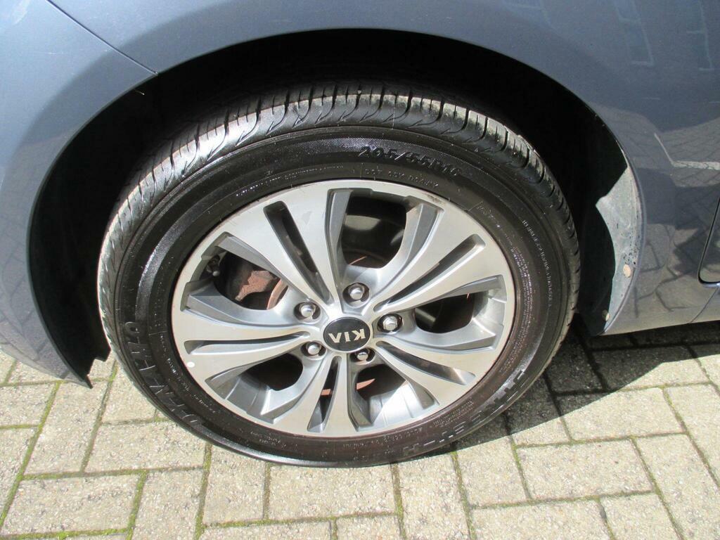 Kia Venga 1.6 3 Mpv #14