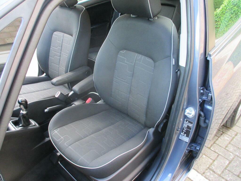 Kia Venga 1.6 3 Mpv #24