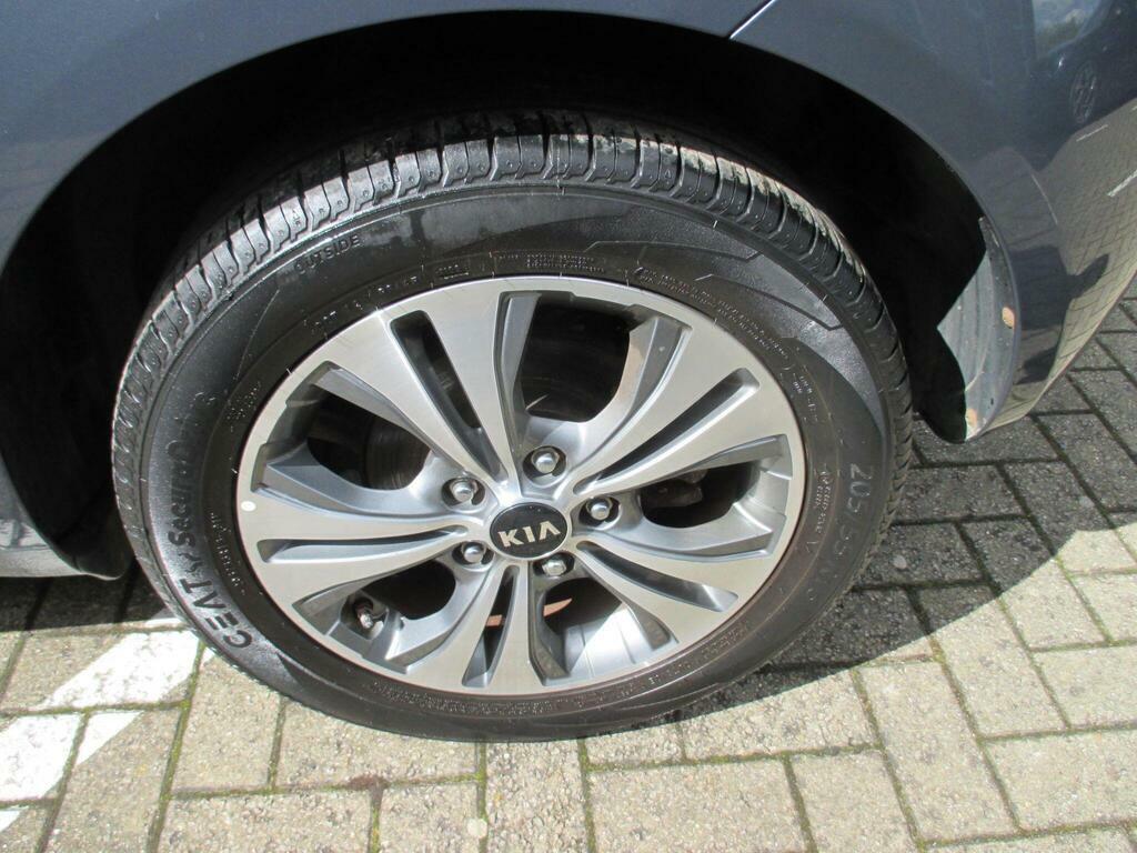 Kia Venga 1.6 3 Mpv #13