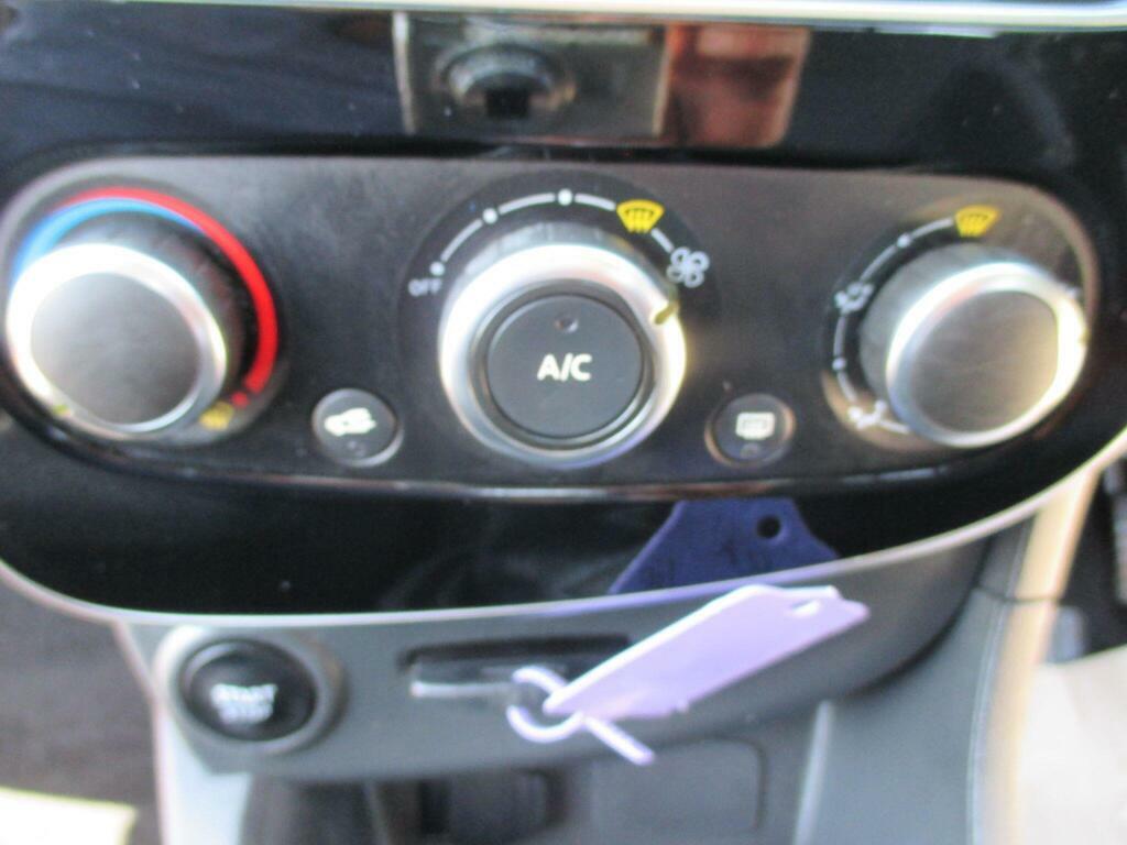 Renault Clio 1.5 Dci 90 Signature Nav Silver #21
