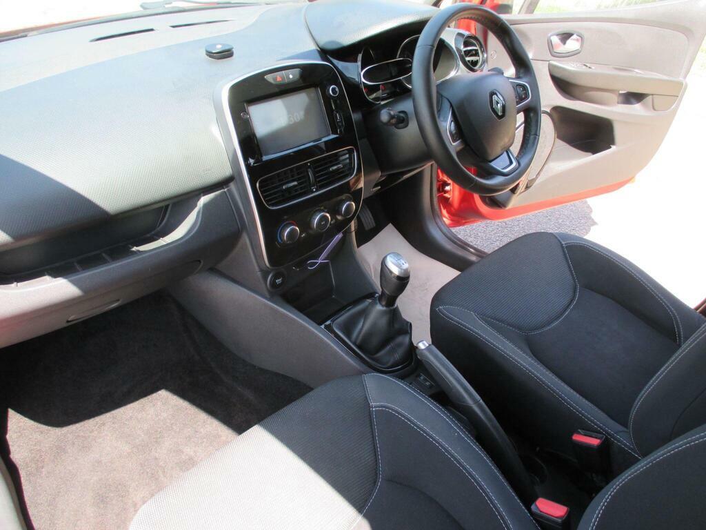 Renault Clio 1.5 Dci 90 Signature Nav Silver #16