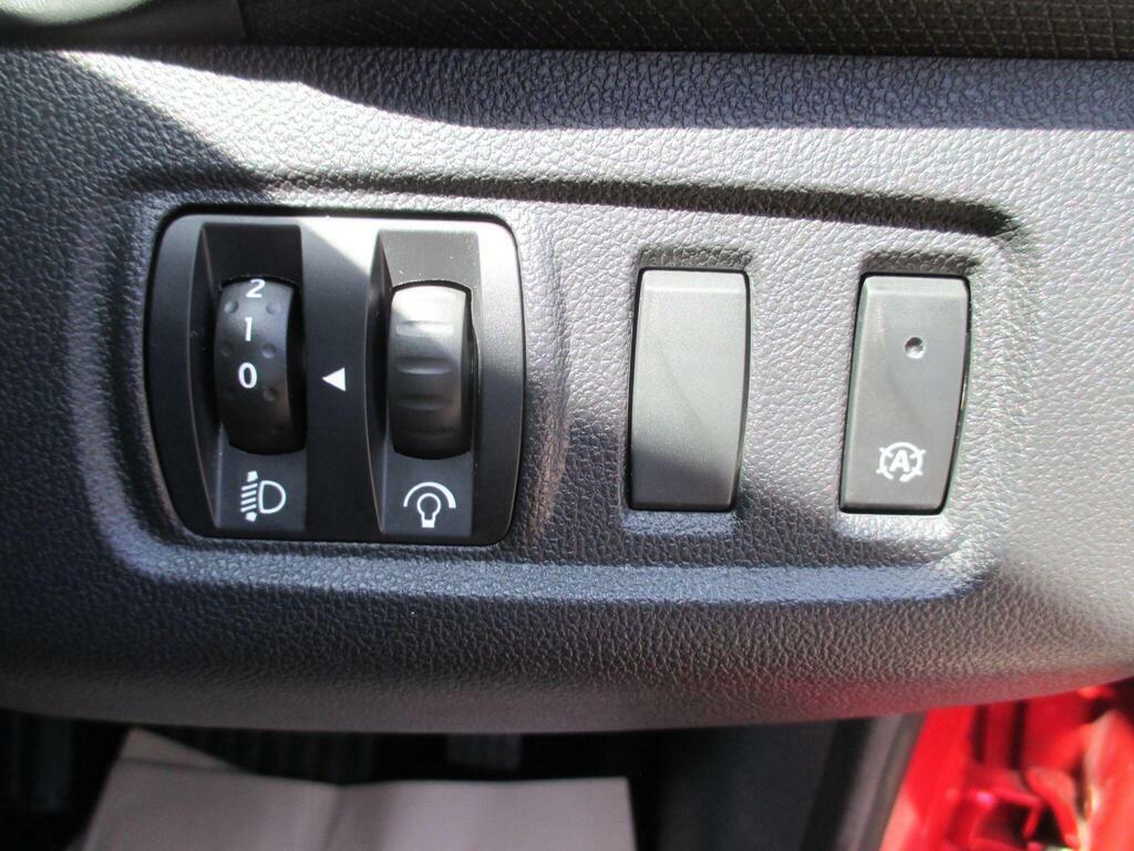 Renault Clio 1.5 Dci 90 Signature Nav Silver #39