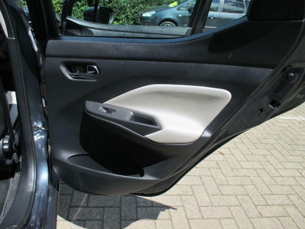Nissan Micra 1.0 Ig-t 100 Acenta White #41