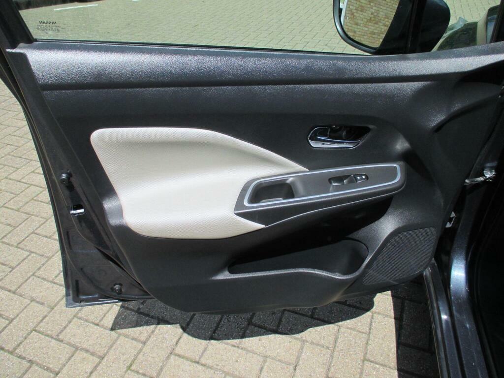 Nissan Micra 1.0 Ig-t 100 Acenta White #43