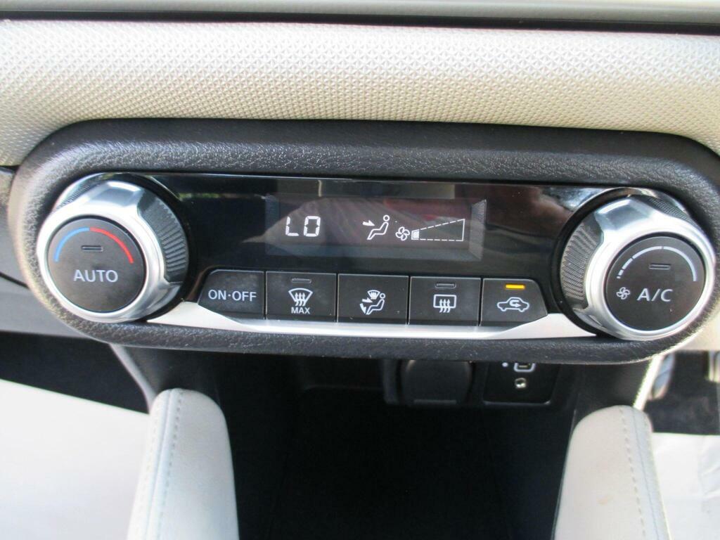 Nissan Micra 1.0 Ig-t 100 Acenta White #21