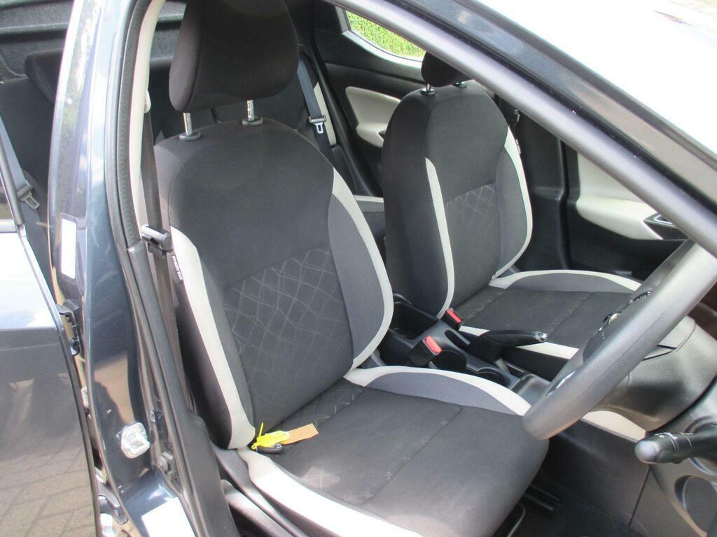 Nissan Micra 1.0 Ig-t 100 Acenta White #22