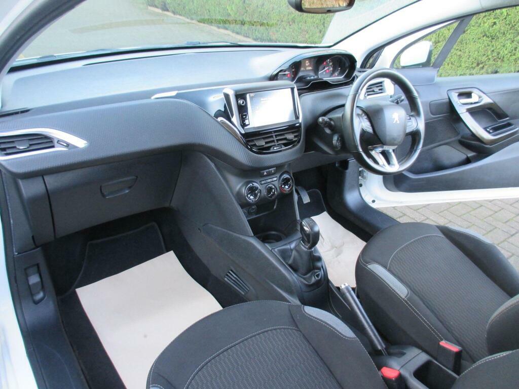 Peugeot 208 Active Orange #15