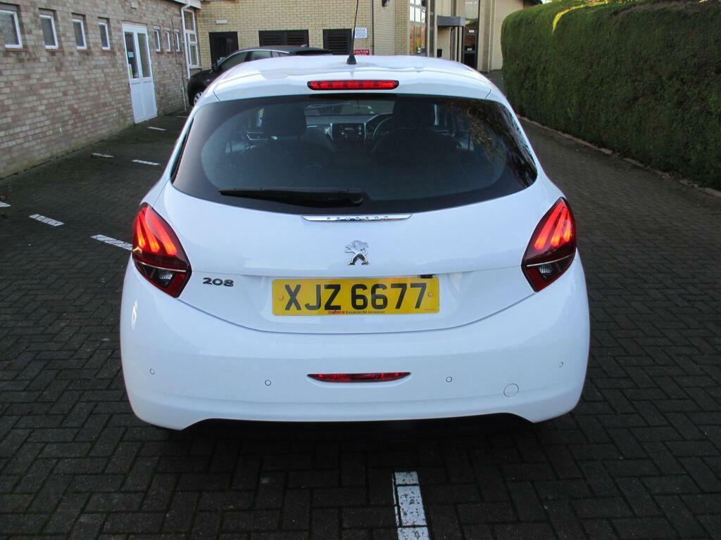 Peugeot 208 1.0 Puretech Active Euro 6 White #4