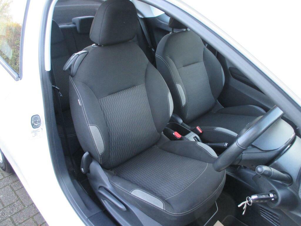Peugeot 208 Active Orange #20