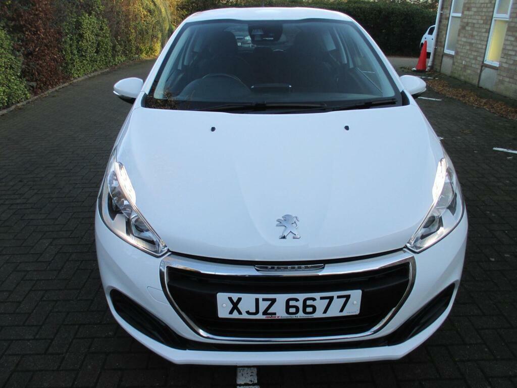 Peugeot 208 1.0 Puretech Active Euro 6 White #3