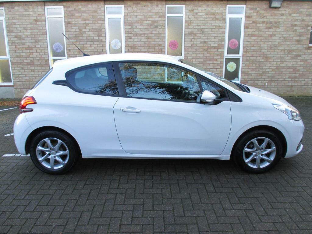 Peugeot 208 1.0 Puretech Active Euro 6 White #6