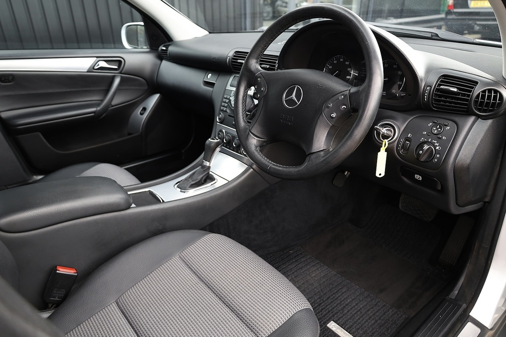 Mercedes-Benz C Class C180 K Avantgarde Se Silver #6