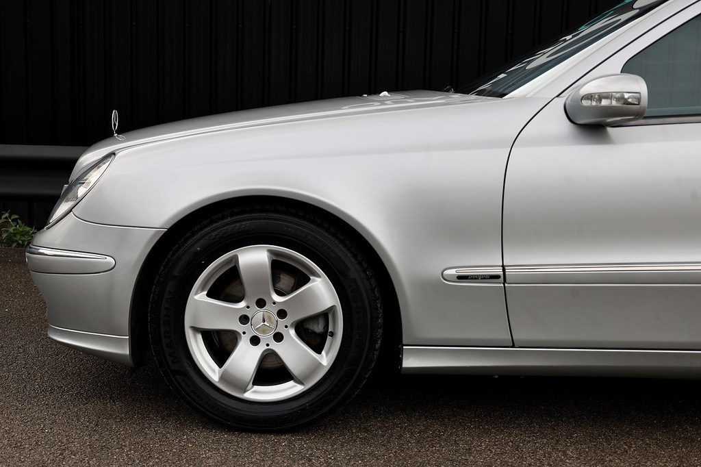 Mercedes-Benz E Class 6.2 E63 Amg G-tronic Black #31