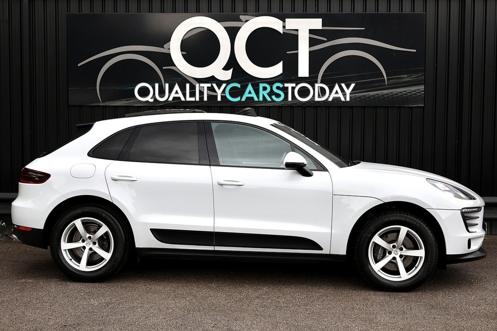 Porsche Macan D S Pdk 5-Door Grey #9