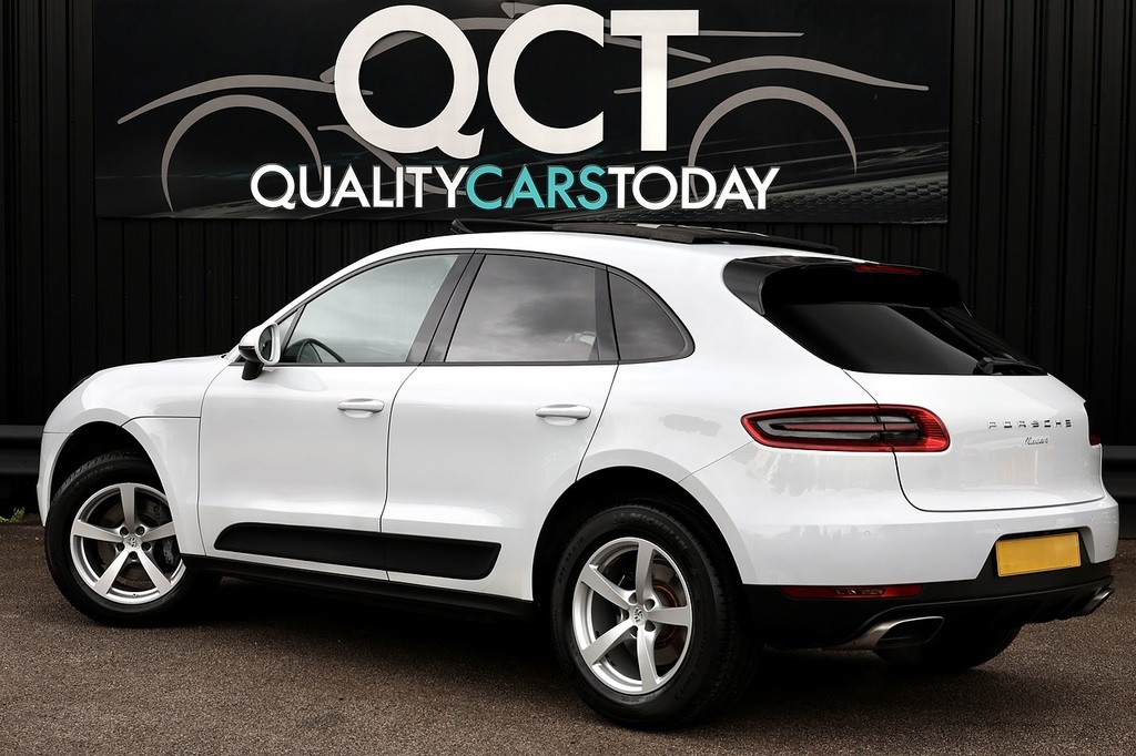 Porsche Macan Macan White #6