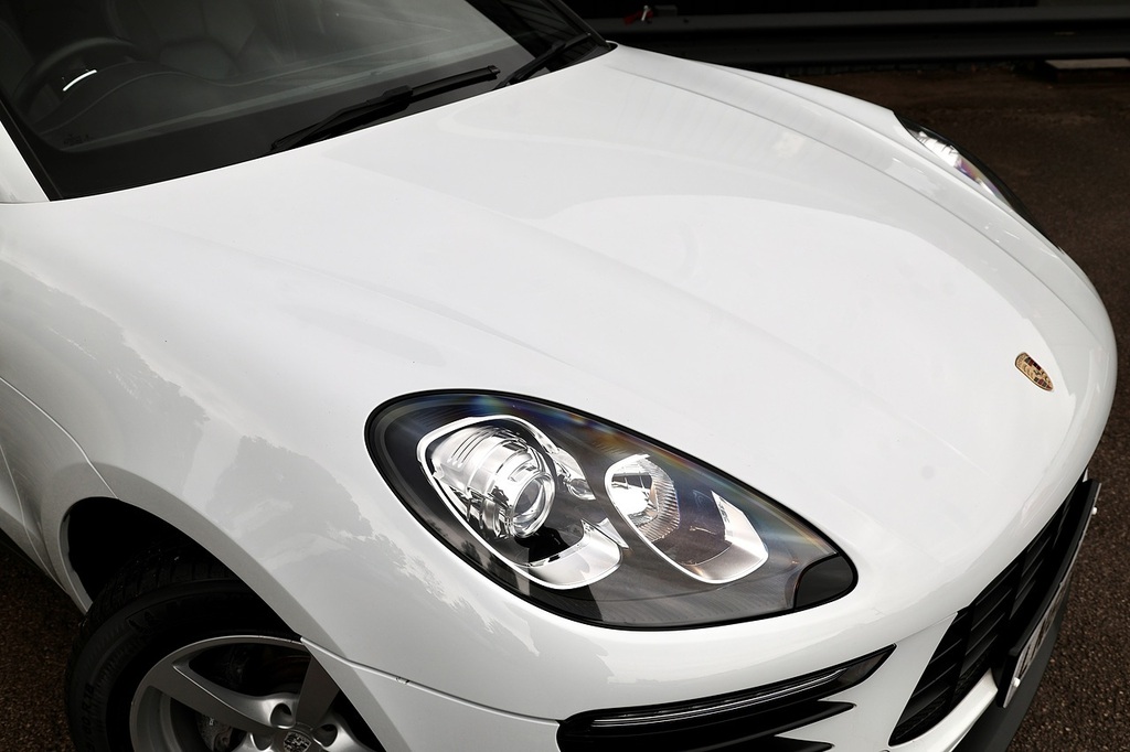 Porsche Macan D S Pdk 5-Door Grey #18