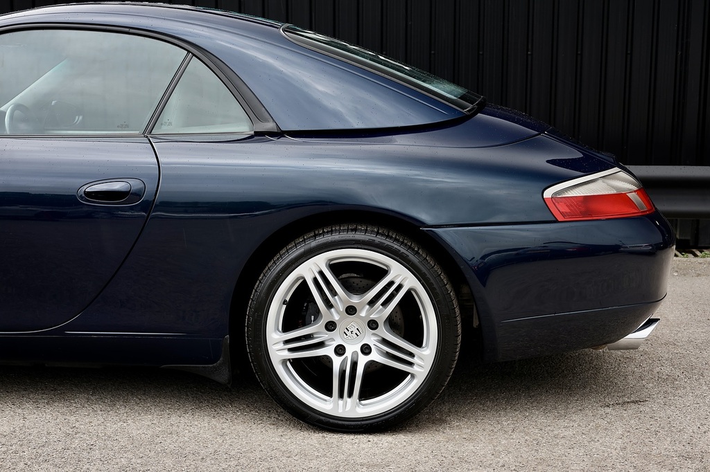 Porsche 911 911 Turbo Red #31