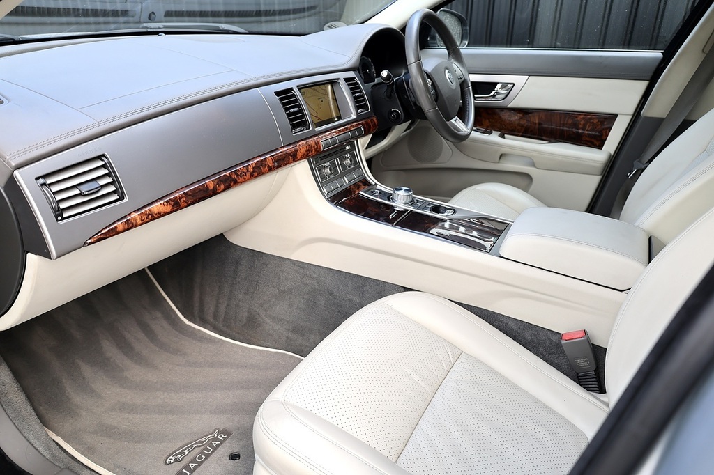 Jaguar XF Xf Premium Luxury Silver #3
