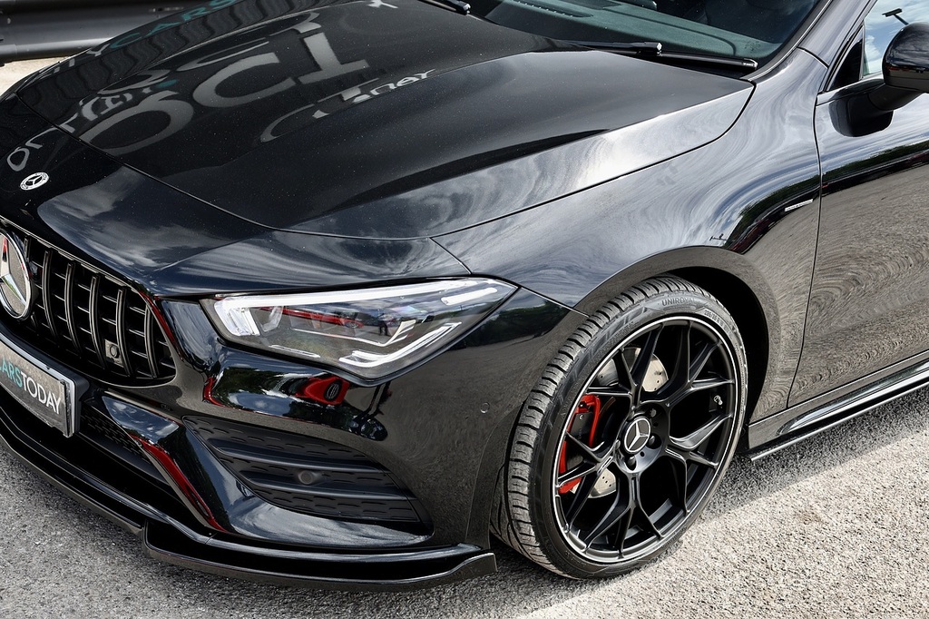 Mercedes-Benz CLA Class Cla200 Amg Line Red #29