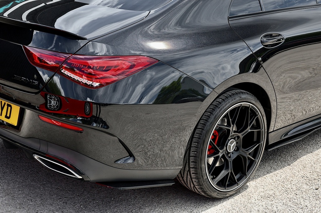 Mercedes-Benz CLA Class Cla200 Amg Line Red #19
