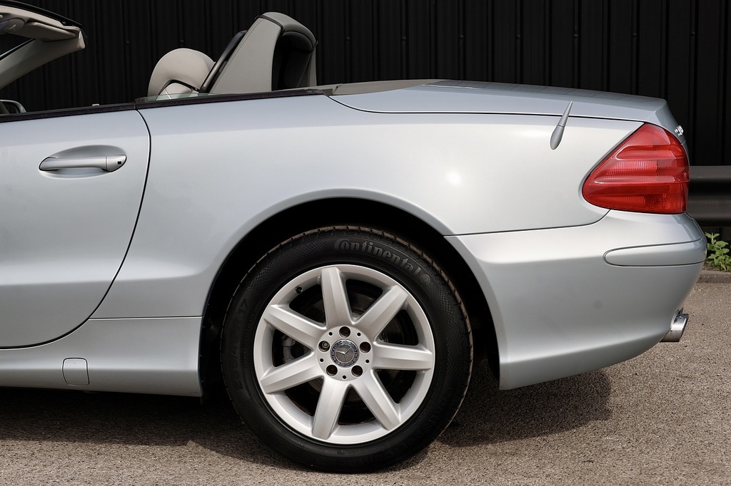 Mercedes-Benz SL Class 5.0 Sl500 Black #34