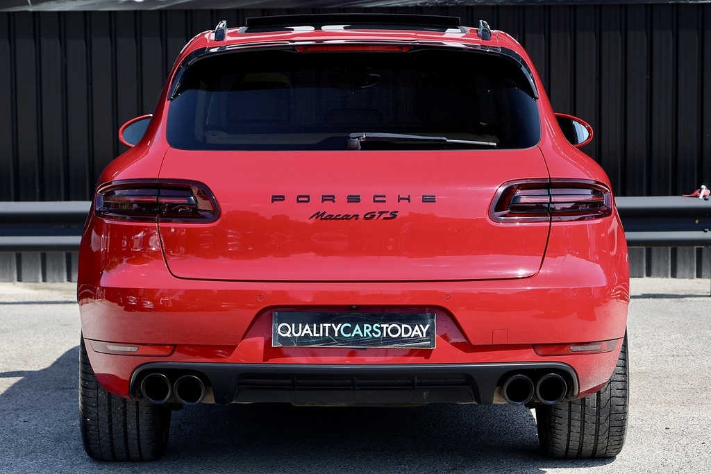 Porsche Macan Macan Gts Red #5