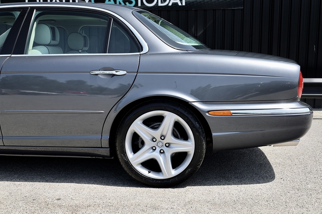 Jaguar XJ 3.6 Xj8 Sport Silver #23