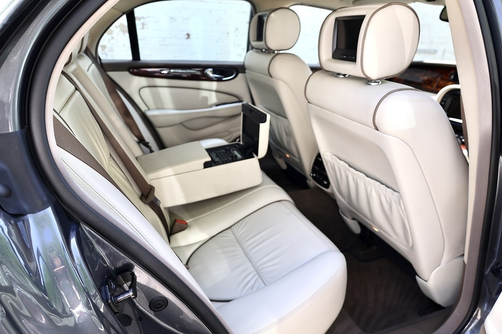 Jaguar XJ 3.6 Xj8 Sport Silver #39