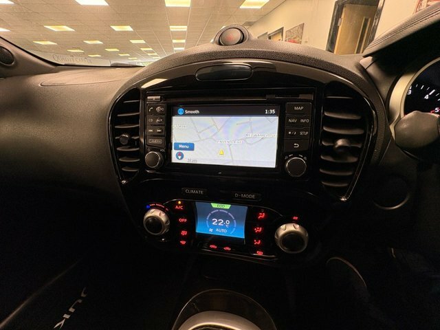 Nissan Juke 1.5 Dci 8V Acenta Premium Suv Eu VN64WXO White #3