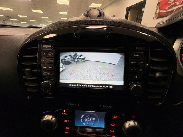 Nissan Juke 1.5 Dci 8V Acenta Premium Suv Eu VN64WXO White #4