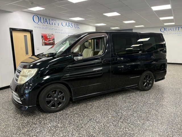 Nissan Elgrand 2.5 Brown #3