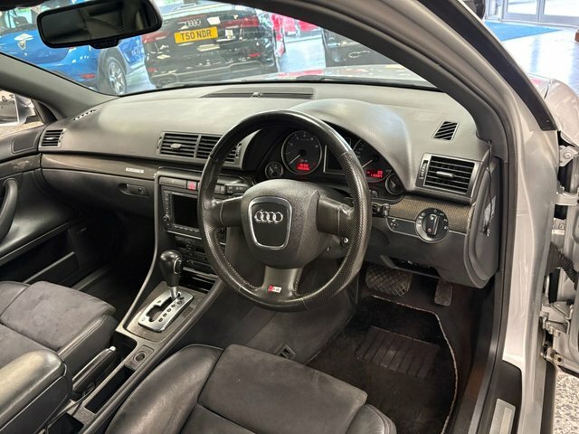 Audi S4 4.2 L Black #2