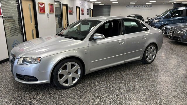 Audi S4 4.2 L Black #3