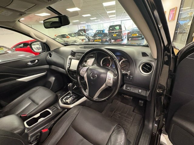 Nissan Navara Dci Tekna White #19