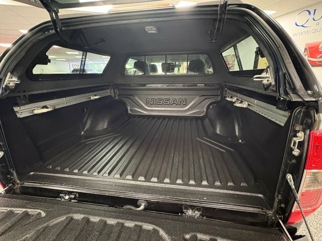 Nissan Navara Dci Tekna White #13