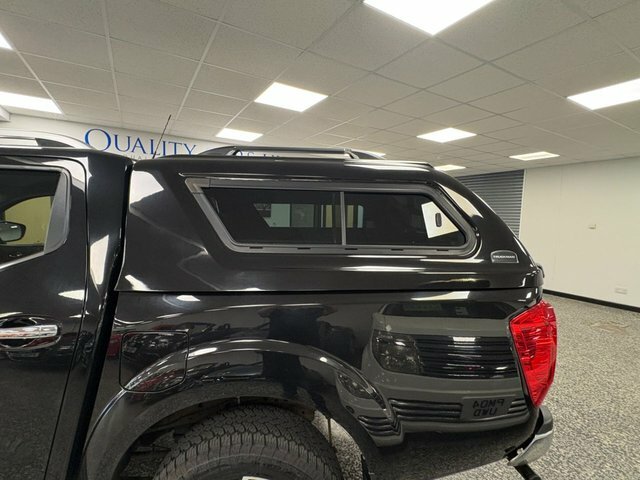 Nissan Navara Dci Tekna White #18