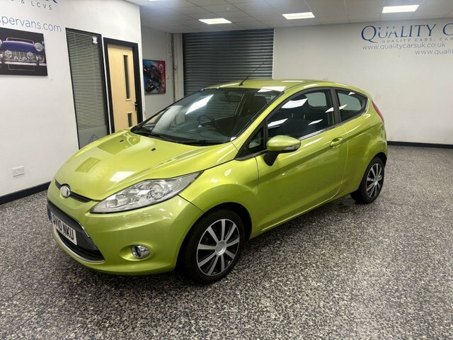 Ford Fiesta 1.25 Zetec Hatchback 129 G Km 8 Green