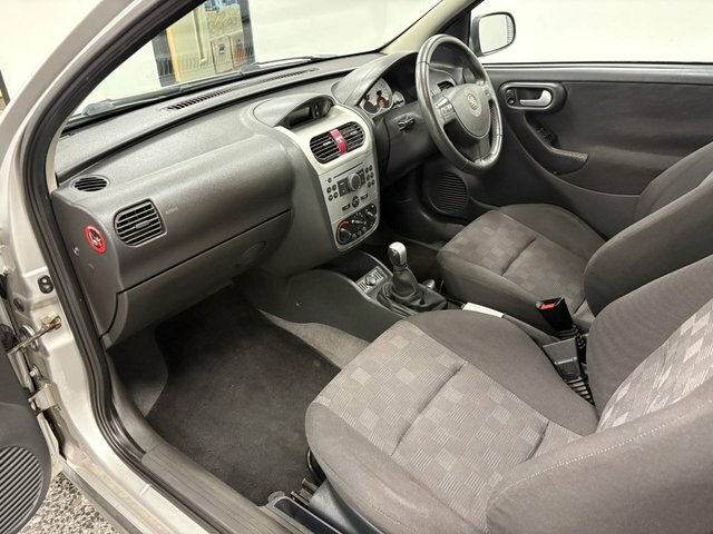 Vauxhall Corsa 1.2I 16V Design Silver #16