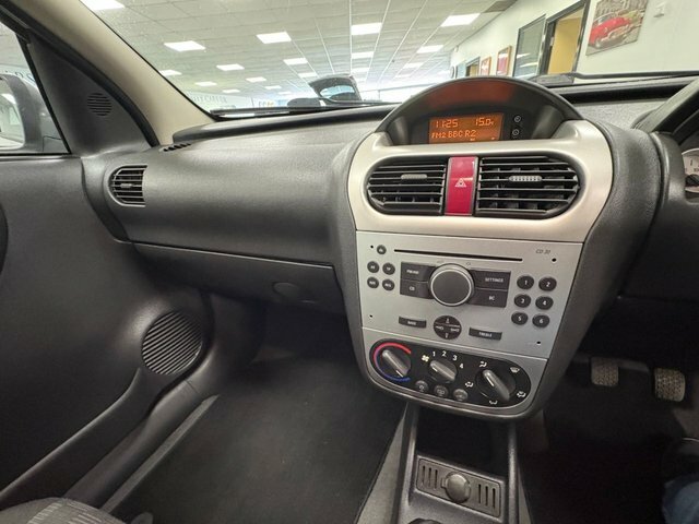 Vauxhall Corsa 1.2I 16V Design Silver #25
