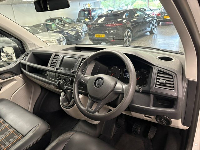 Volkswagen Transporter T28 Tdi P V Trendline 2.0 Tdi T28 Bluemotion Tech LD65RXM White #2