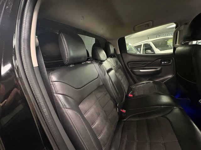 Mitsubishi L200 Mitsubishi L200 Warrior Red #36