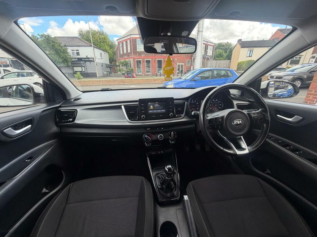 Kia RIO 1.4 Crdi 2 White #25