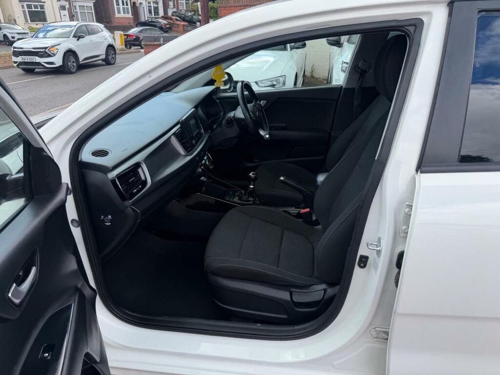 Kia RIO 1.4 Crdi 2 White #9