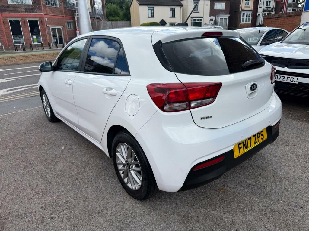 Kia RIO Hatchback 1.25 2 Euro 6 Ss 201717 White #4