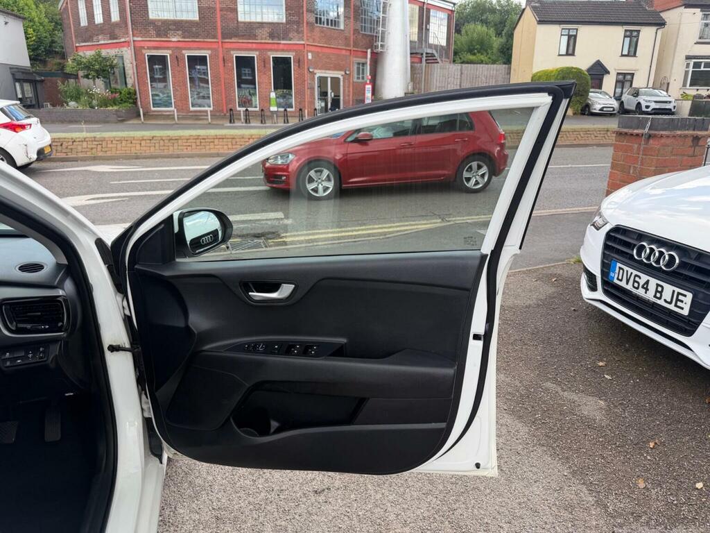 Kia RIO 1.4 Crdi 2 White #14