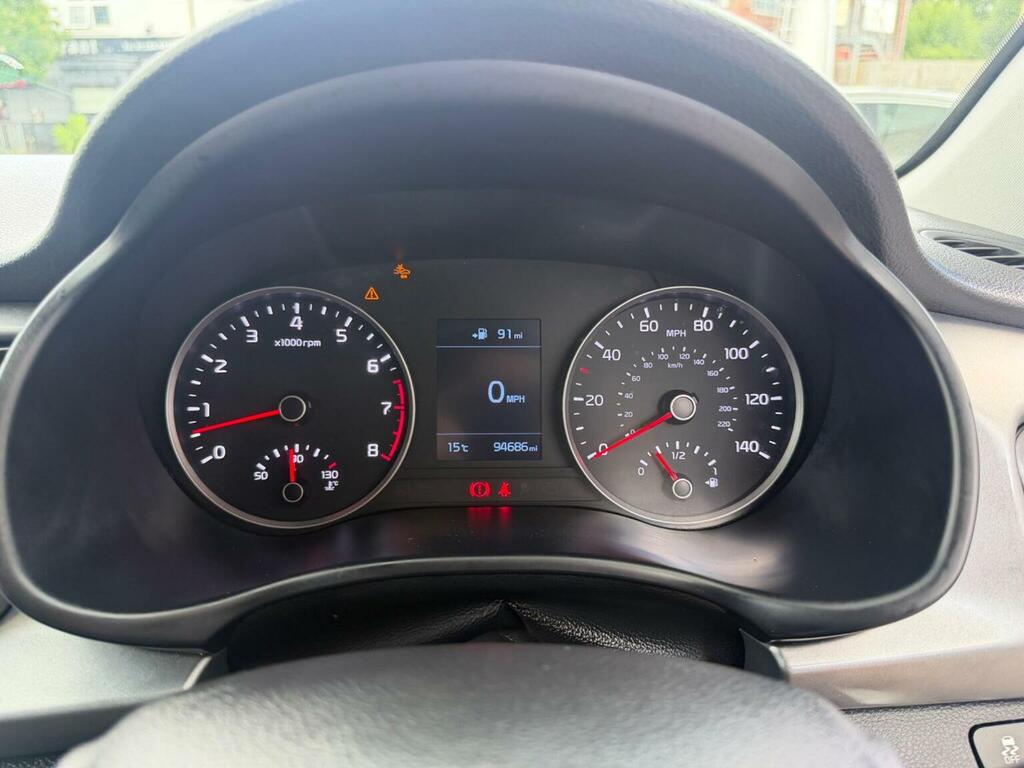 Kia RIO 1.4 Crdi 2 White #30