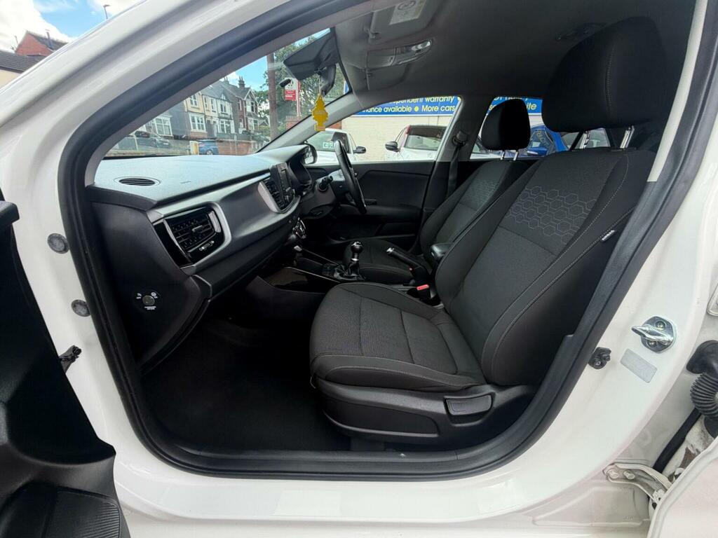 Kia RIO 1.4 Crdi 2 White #8