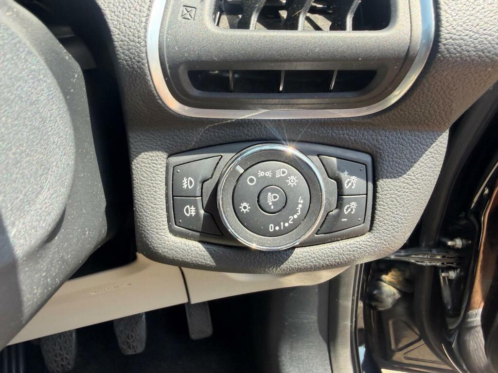 Ford B-Max 1.4 Zetec Navigator Mpv Euro 6 Silver #31